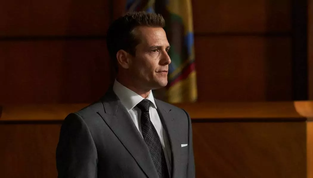 Crítica: Mike e Harvey se enfrentam no episódio 9x09 de Suits