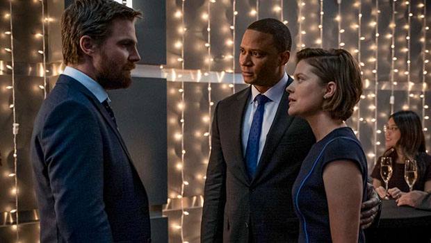 Crítica: Arrow continua despedida de seus personagens no episódio 8x06