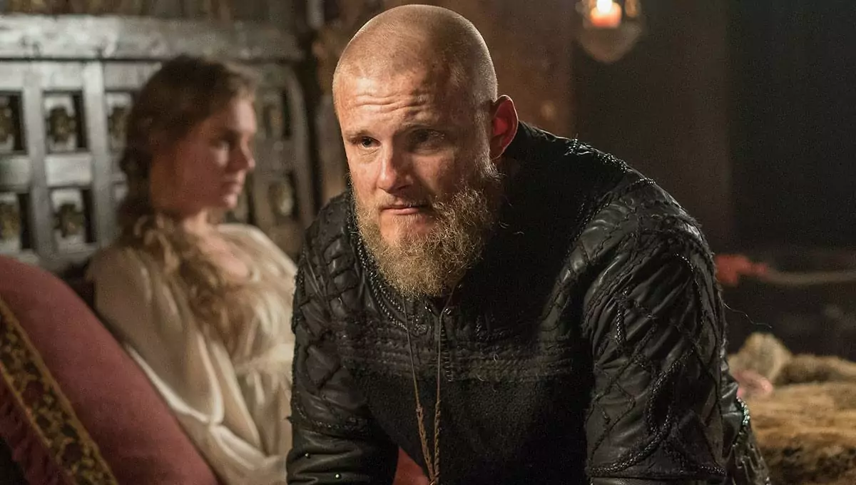 Rei Ivar abusa da tirania na série 'Vikings