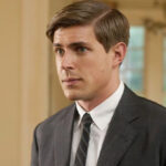 Chris Lowell, How I Met Your Father