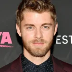 Luke Mitchell Chicago Med 9 temporada